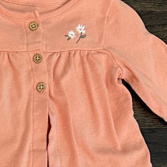 NWOT Carter’s Long Sleeve Legging Outfit Set Baby Girl 9 Months Peach & Cream - Picture 4 of 6